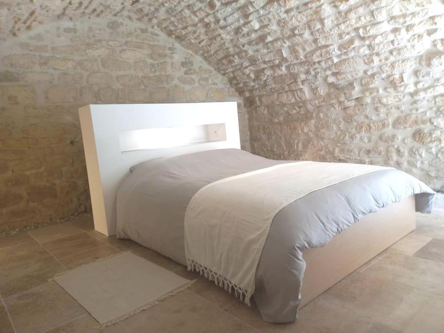 Le Clos Du Rempart - 2 A 4 Pers. Saint-Restitut Εξωτερικό φωτογραφία